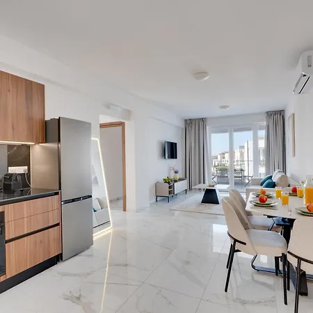 Oasis Luxury B101 - Pool View דירה *