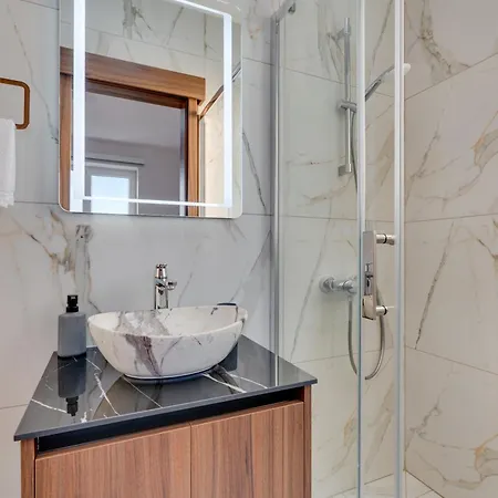 Oasis Luxury B101 - Pool View דירה *