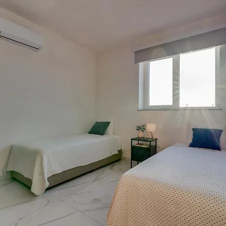 Oasis Luxury B101 - Pool View * Xylophaghou